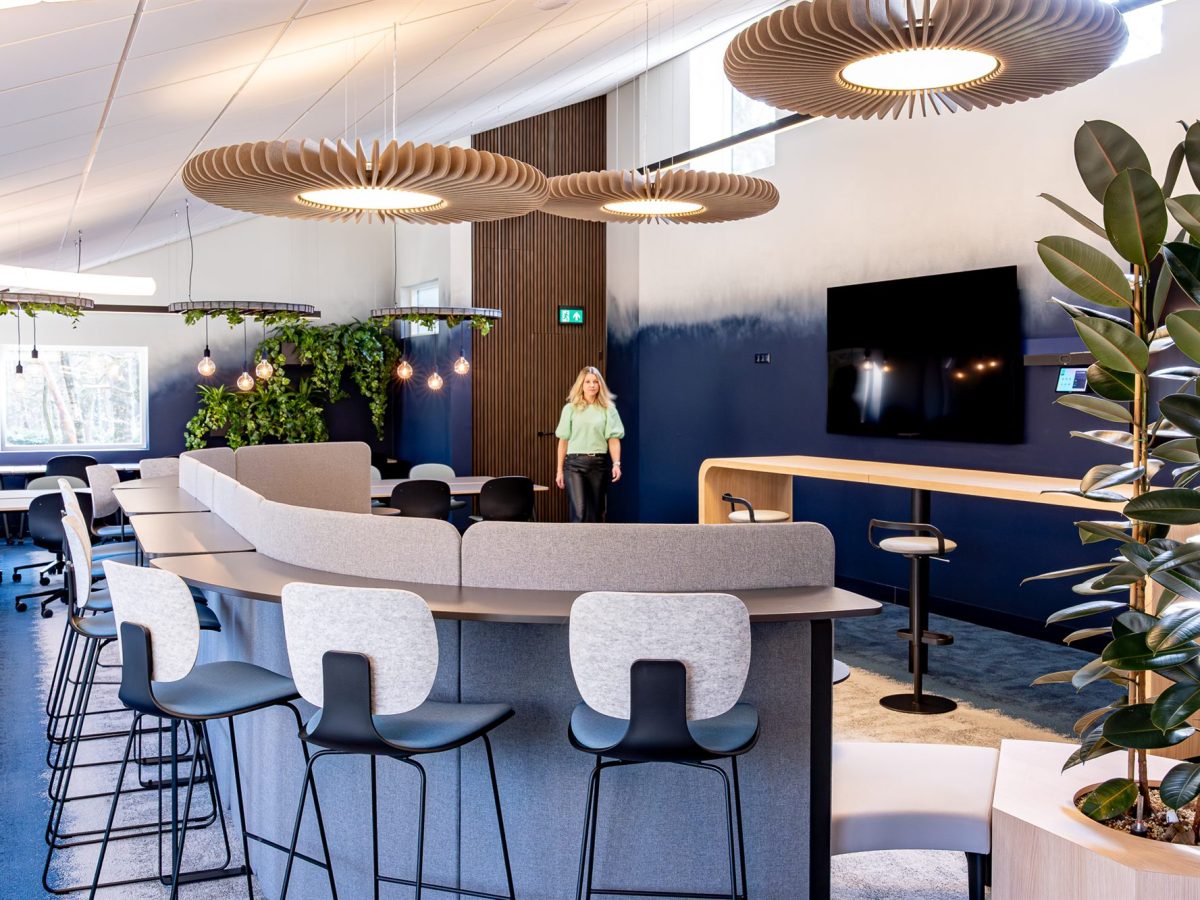 Momentum EMEA – interieurontwerp door VORMule