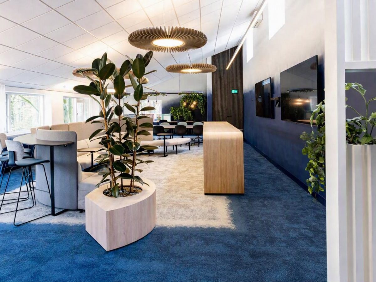 Momentum EMEA – interieurontwerp door VORMule