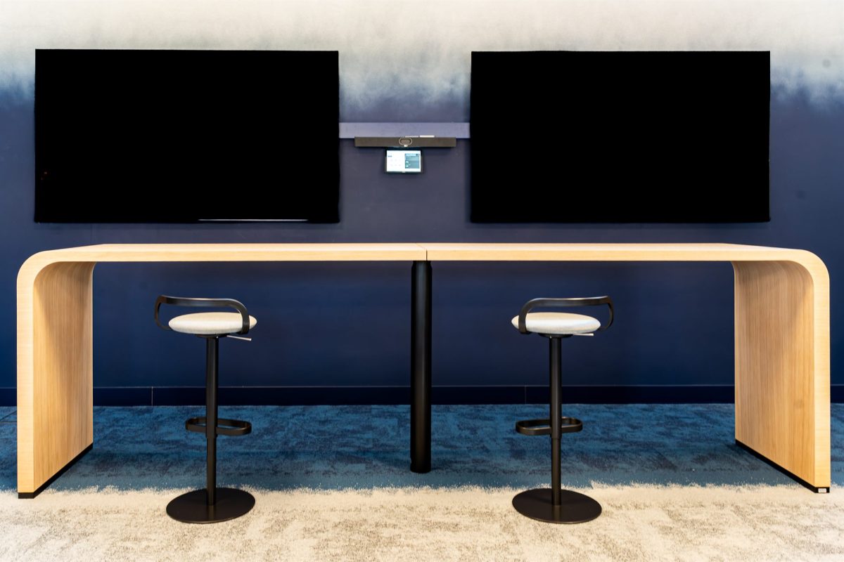 Momentum EMEA – interieurontwerp door VORMule