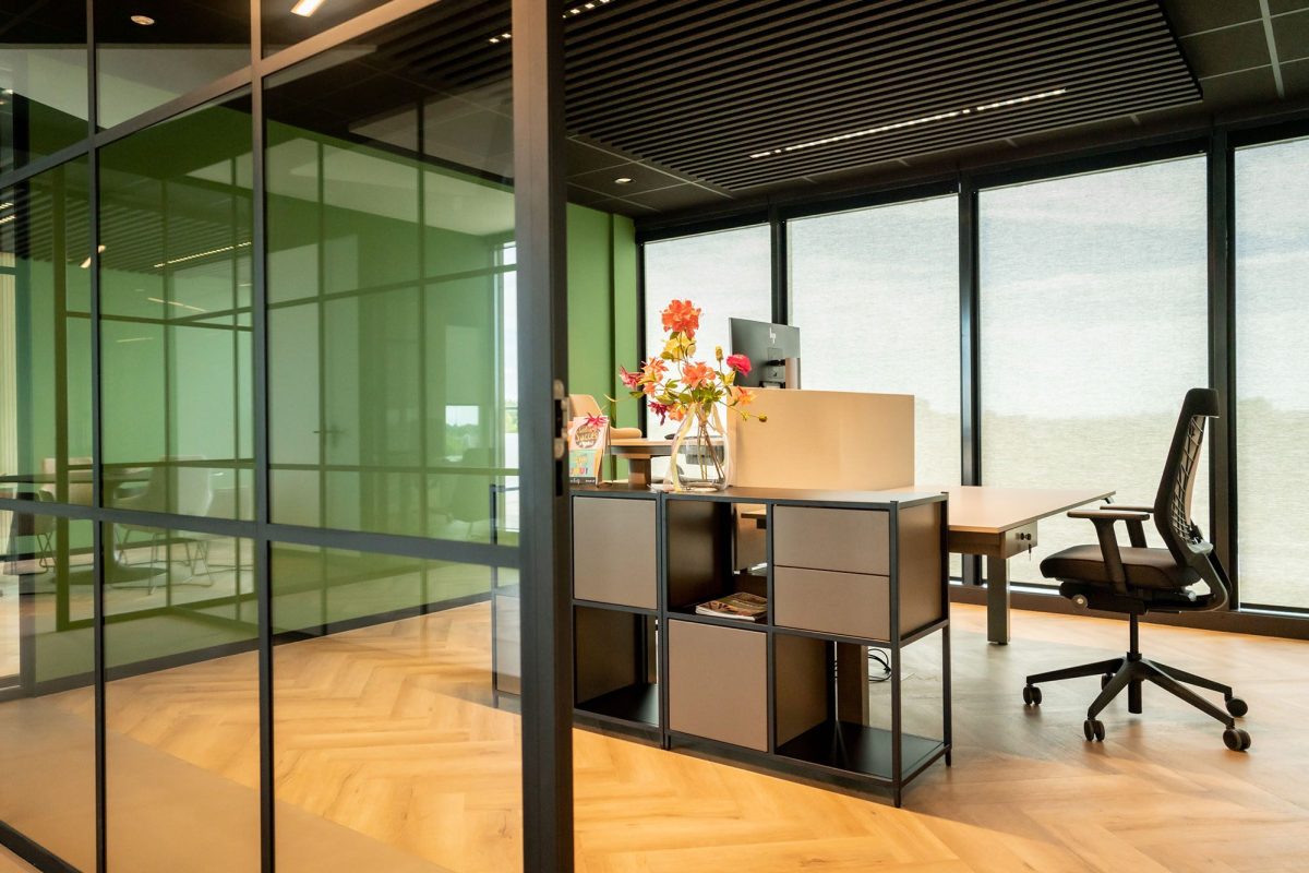 Paperclip – interieurontwerp door VORMule