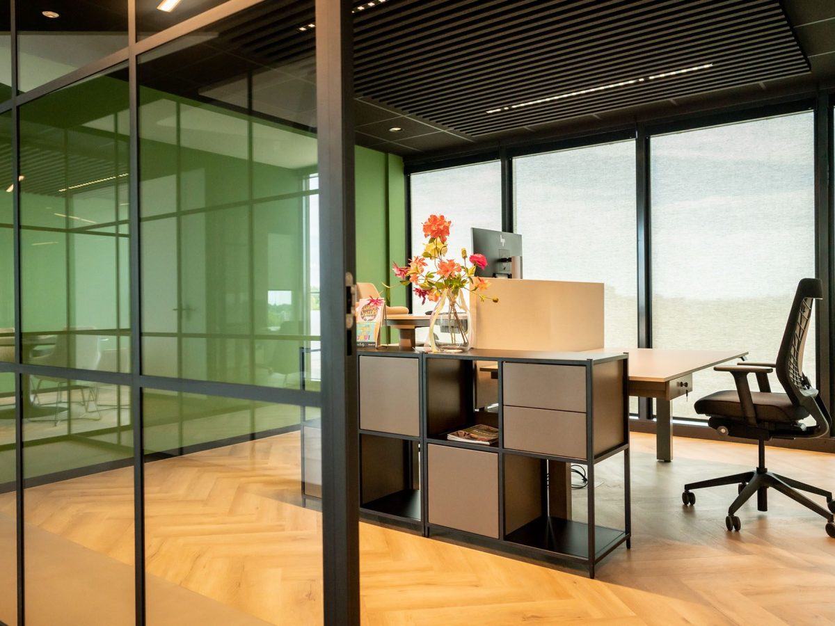 Paperclip – interieurontwerp door VORMule