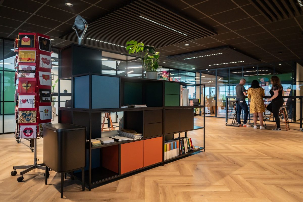 Paperclip – interieurontwerp door VORMule