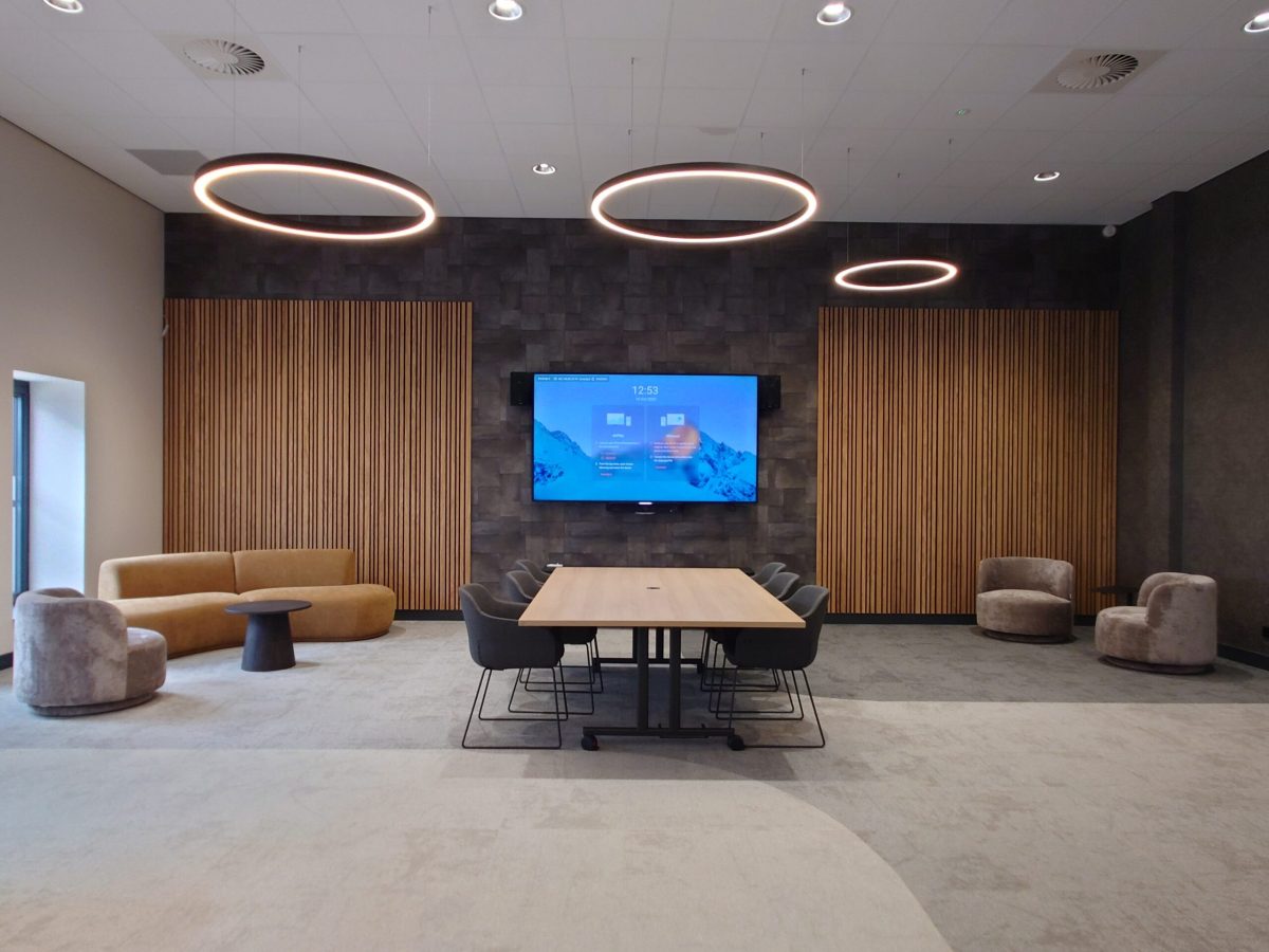 Wandbekleding hout behang elitis – VORMule interieurontwerp